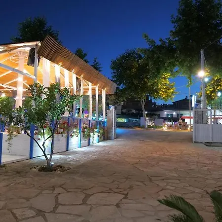 Hotel 2e & Ksamil