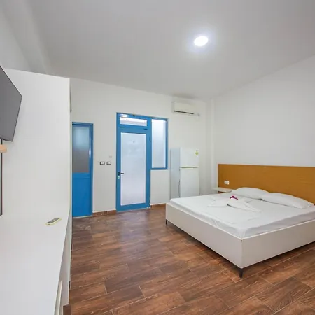 Hotel 2e & Ksamil