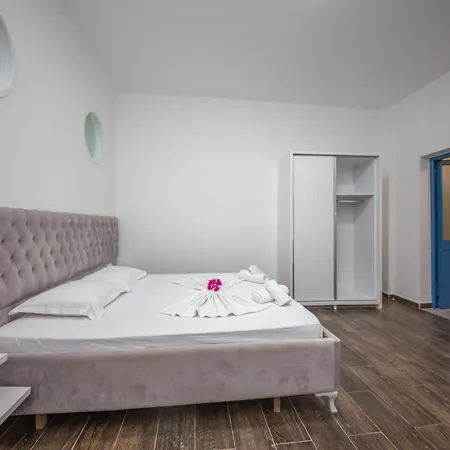Hotel 2e & 3*