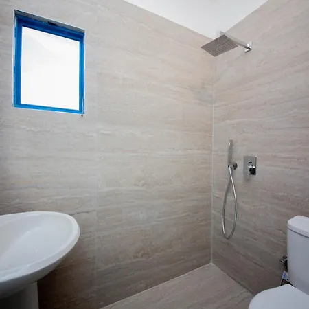 Hotel 2e & 3*